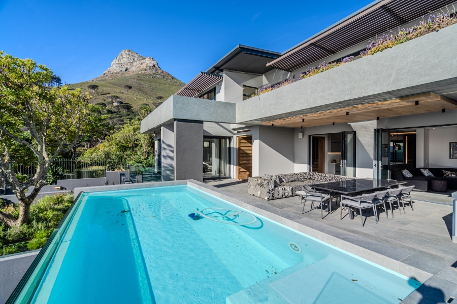 6 Bedroom Property for Sale in Camps Bay Western Cape